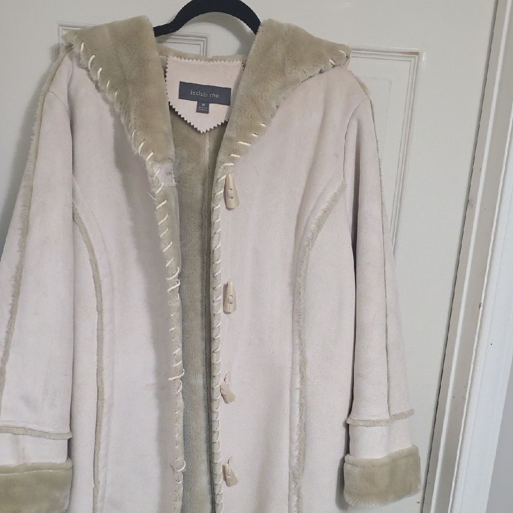Elegant Cream Teddy Jacket for Women - Picture 6 of 12